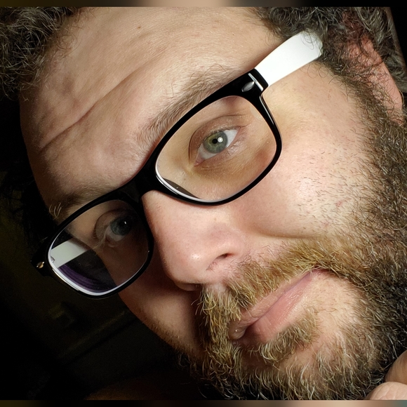 Meet your Posher, Matthew - Picture 2 of 14